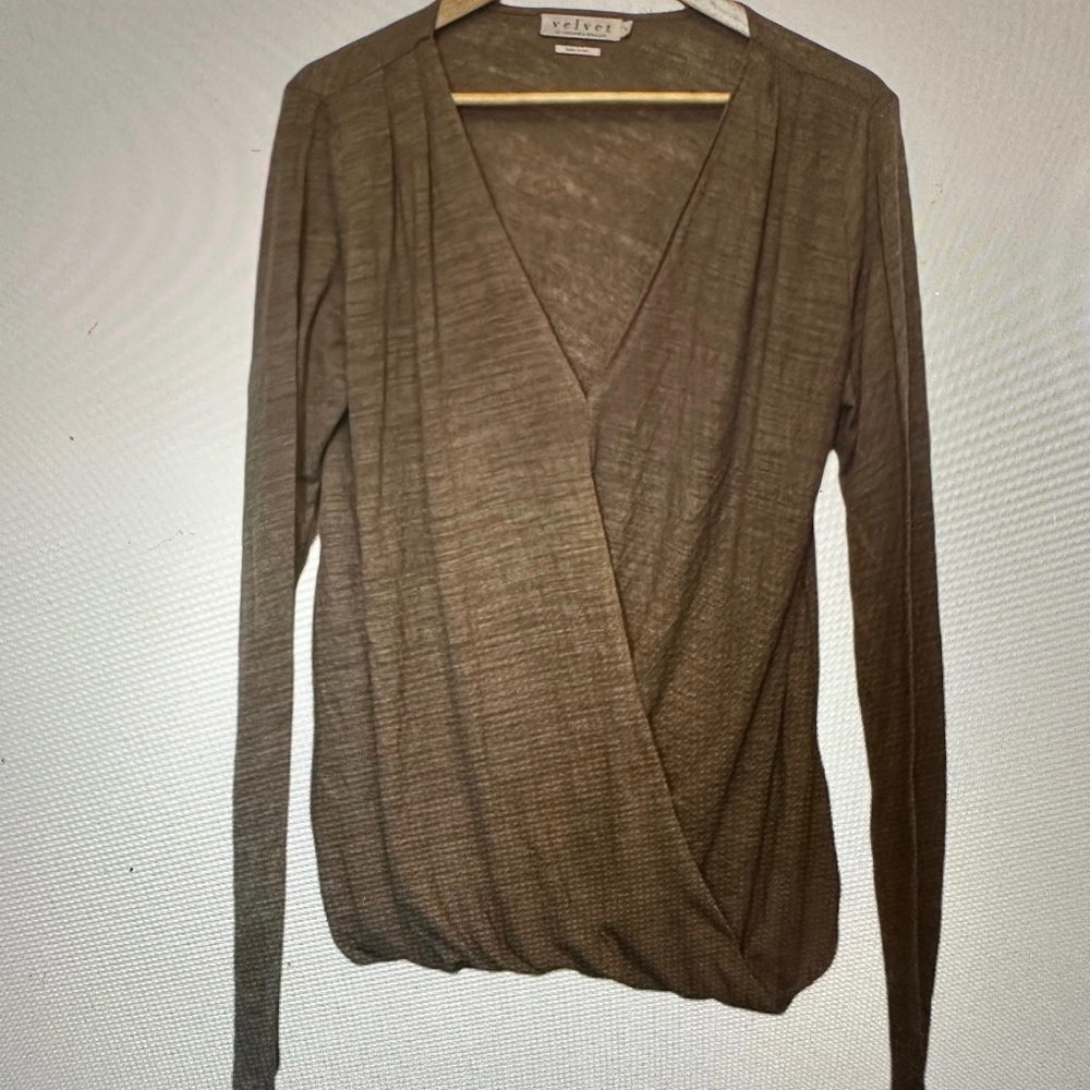 VELVET Top Slouch Front Deep V Neck Lightweight L/S Taupe EUC Sz Large